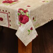 Kırmızı Gül Desenli Bej Pamuklu Masa Örtüsü (140x180)