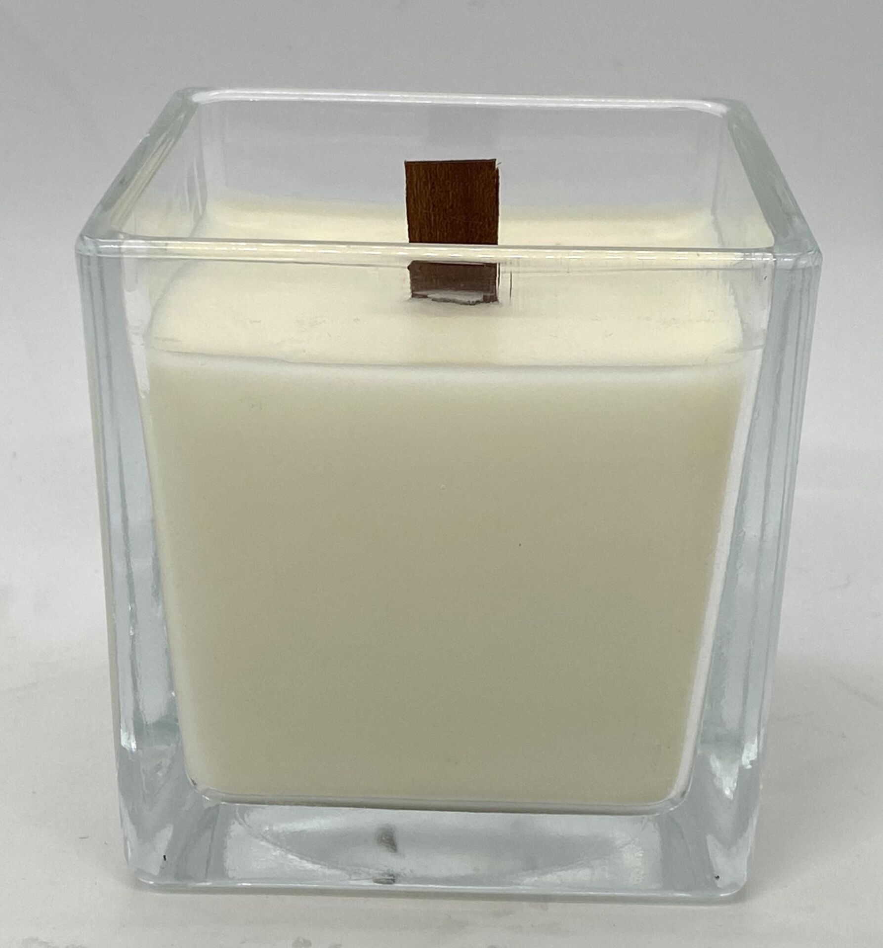 MİSSİ XL  AHŞAP FİTİLLİ BLACK VANİLYA VEGAN MUM(10X10 CM)