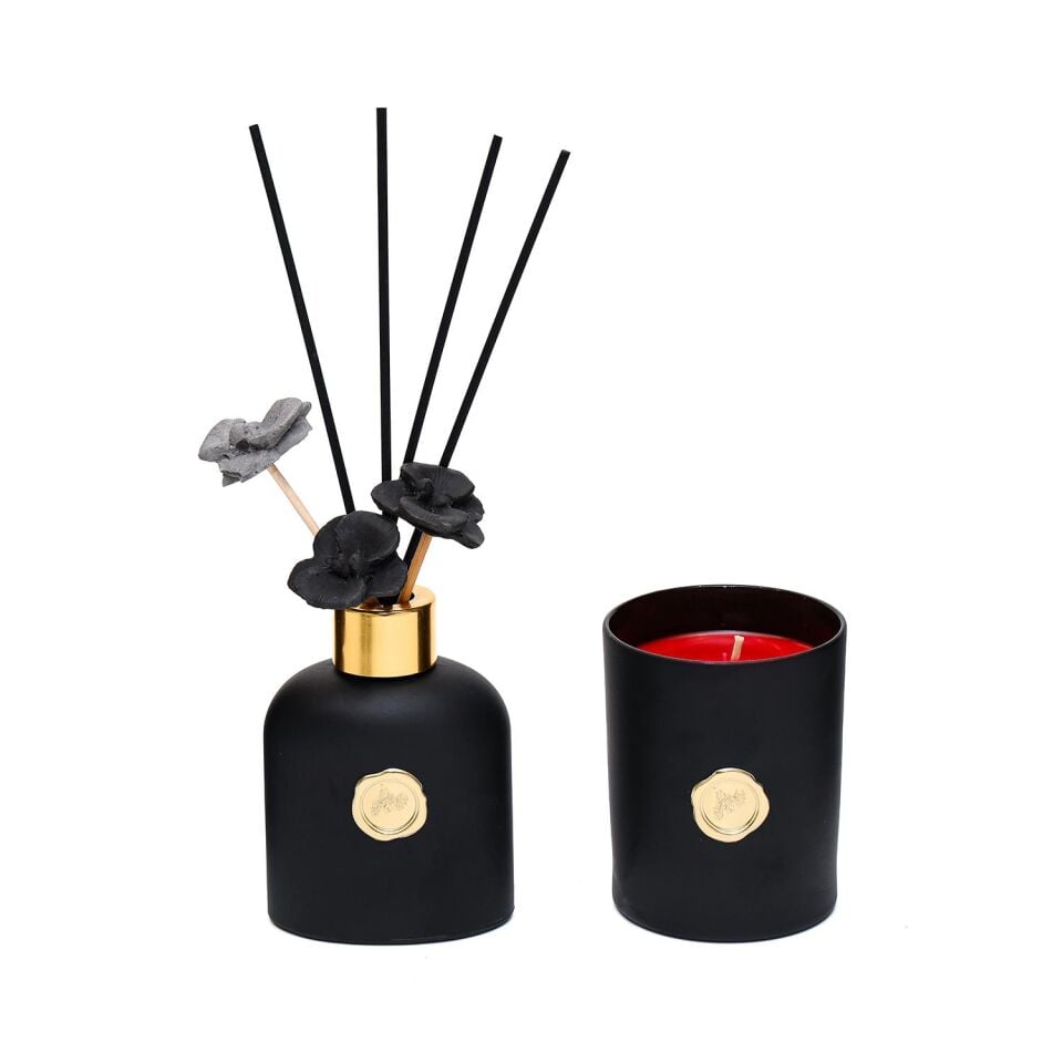130 ml Siyah Cam Şişe Black Vanilya Oda Kokusu ve Kırmızı Kokulu Vegan Mum Seti