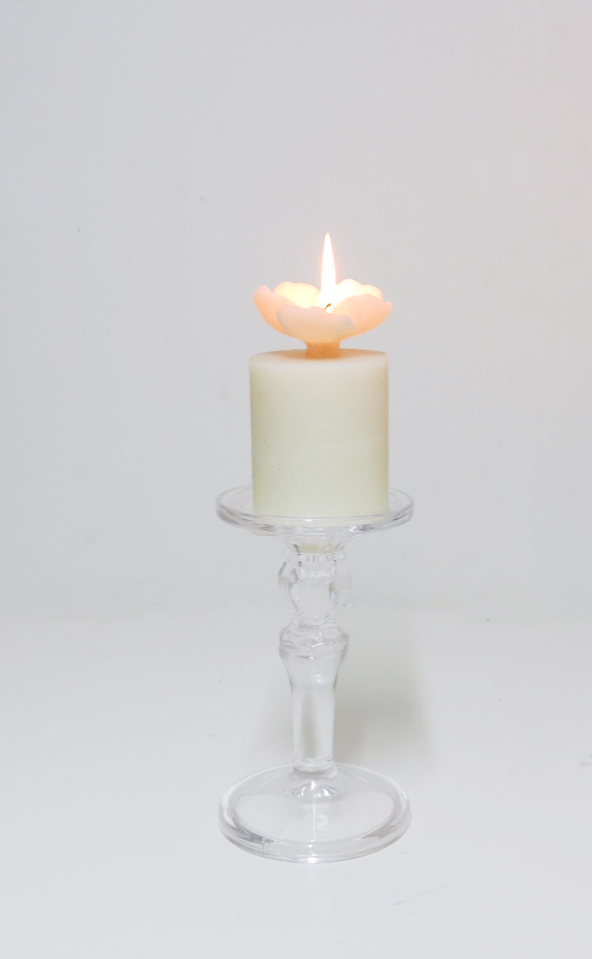 Ayaklı El Yapımı Cam Şamdan Mumluk (18 CM)