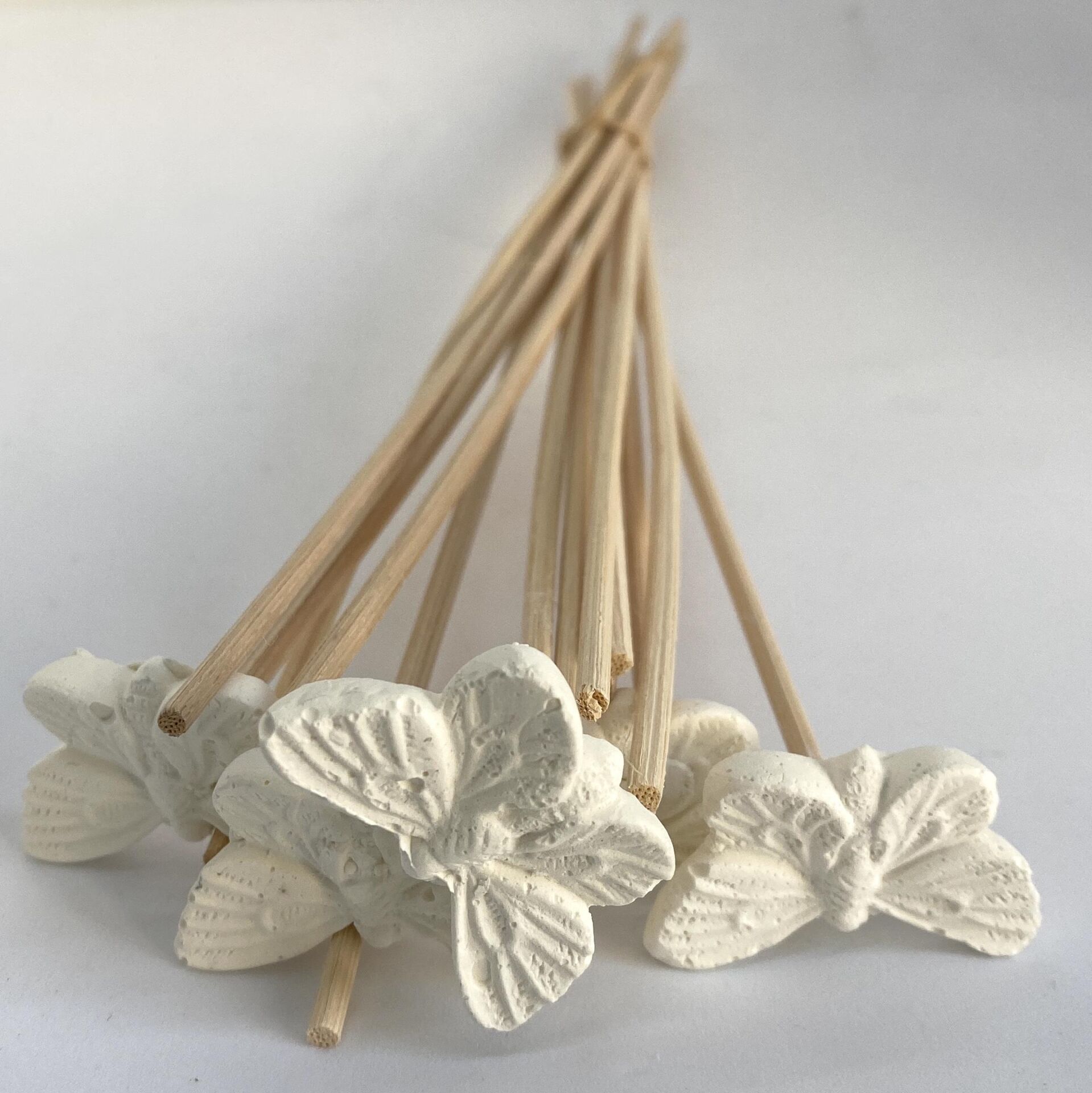 15Lİ KELEBEK TAŞLI DOĞAL BAMBU KAMIŞ