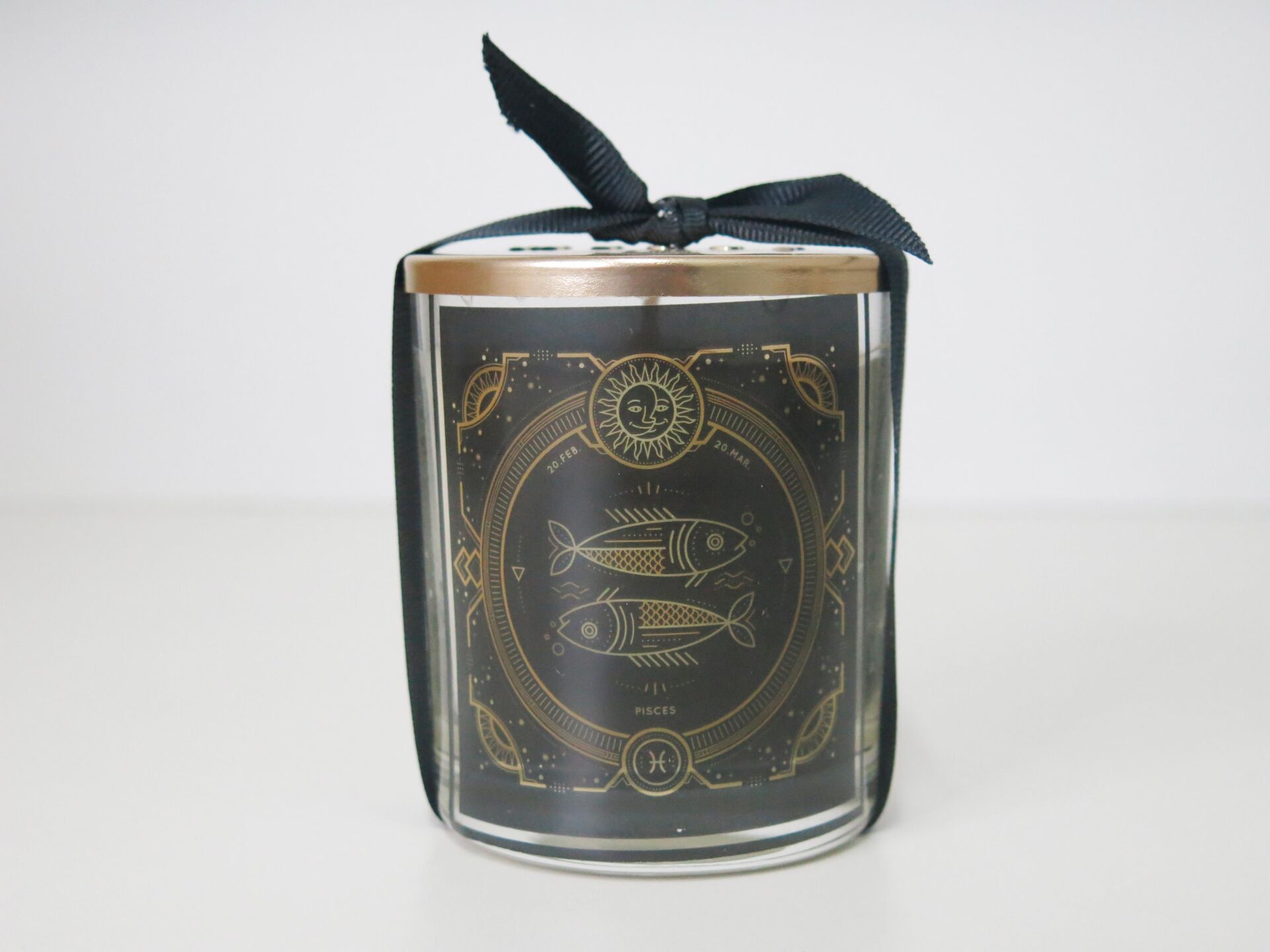 Kapaklı Balık Burcu Kokulu Vegan Mum (140 gr)