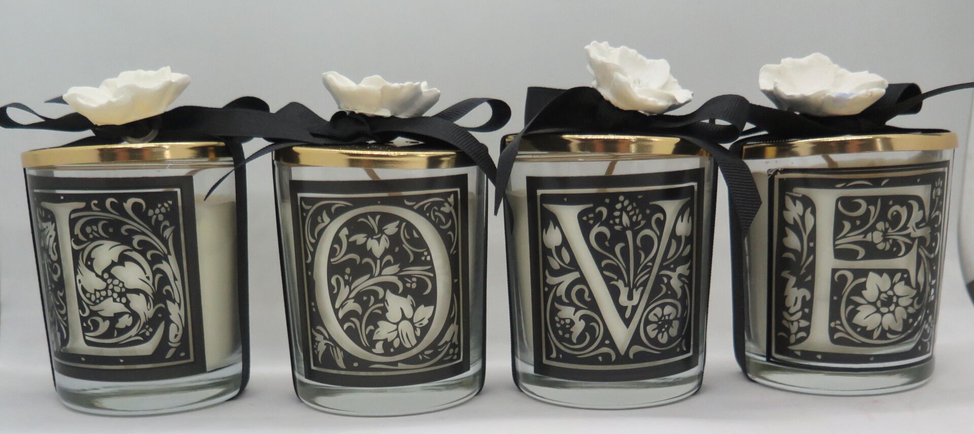 MİSSİ 'LOVE' BLACK VANİLYA VEGAN MUM SETİ