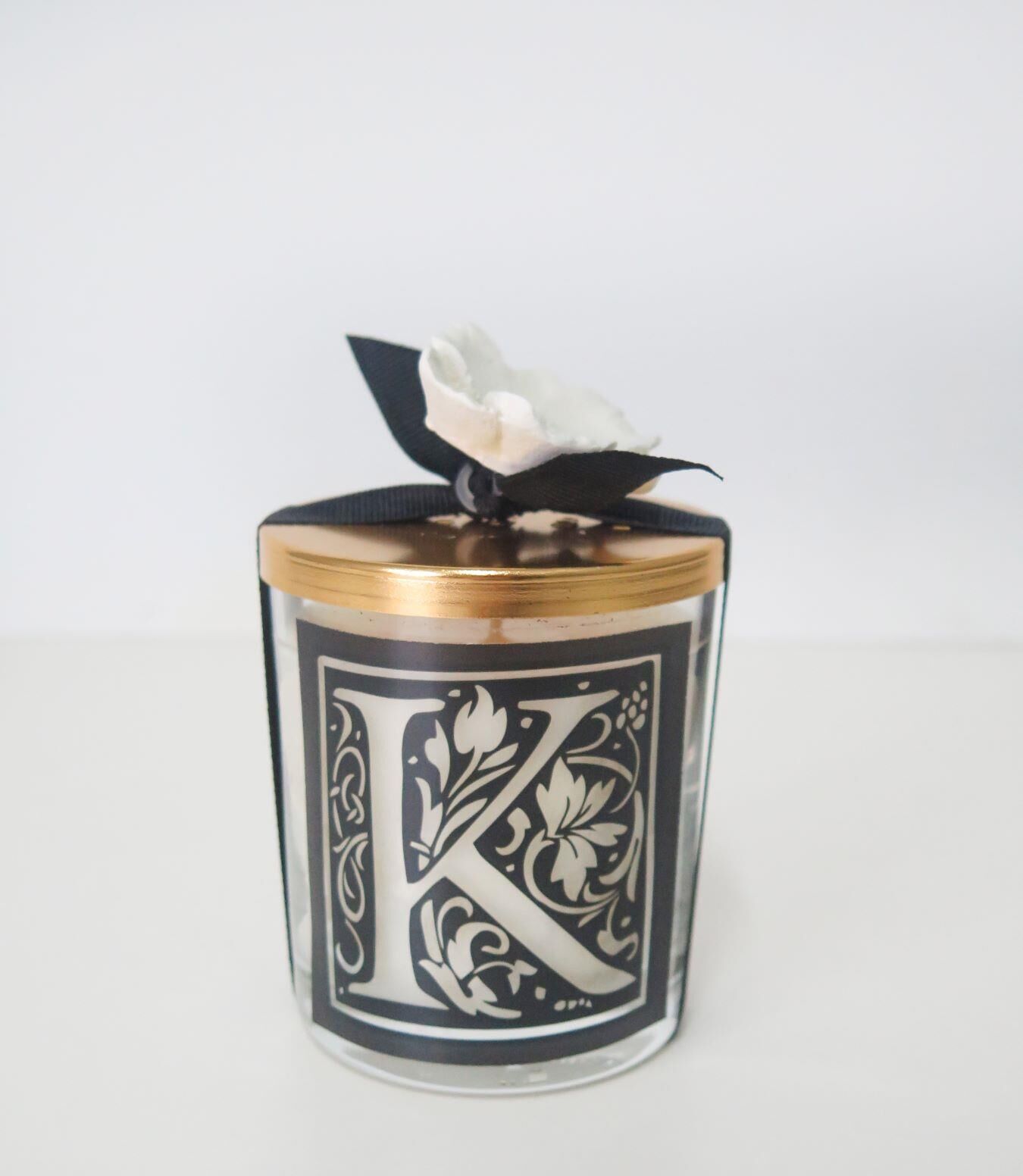 Kişiye Özel K Harfi Yasemin Sandal Vegan Mum (140 gr)