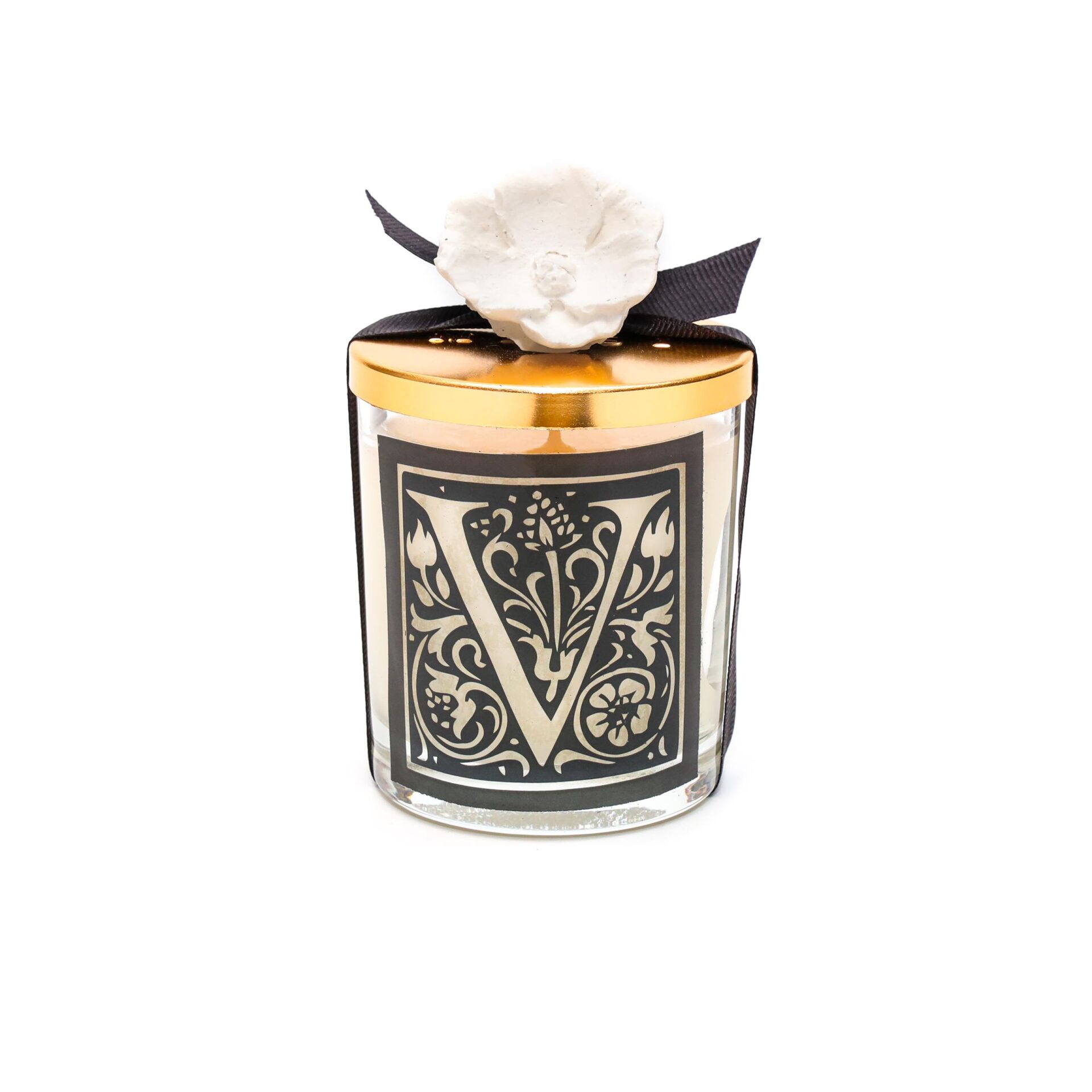 Kişiye Özel V Harfi Yasemin Sandal Vegan Mum (140 gr)