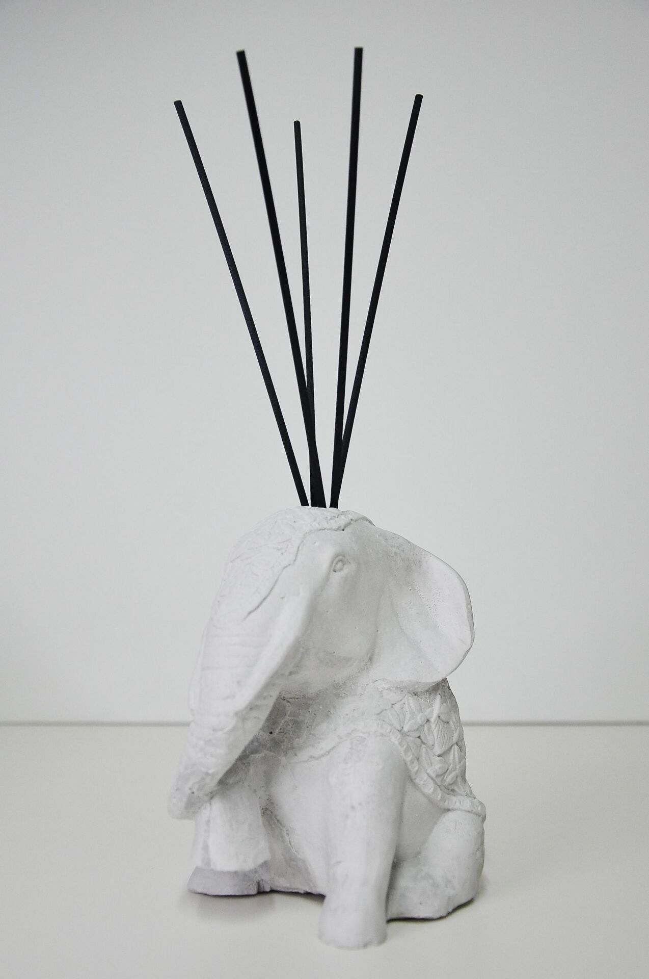 MİSSİ GRİ FİL HEYKEL BLACK VANİLYA ODA KOKUSU