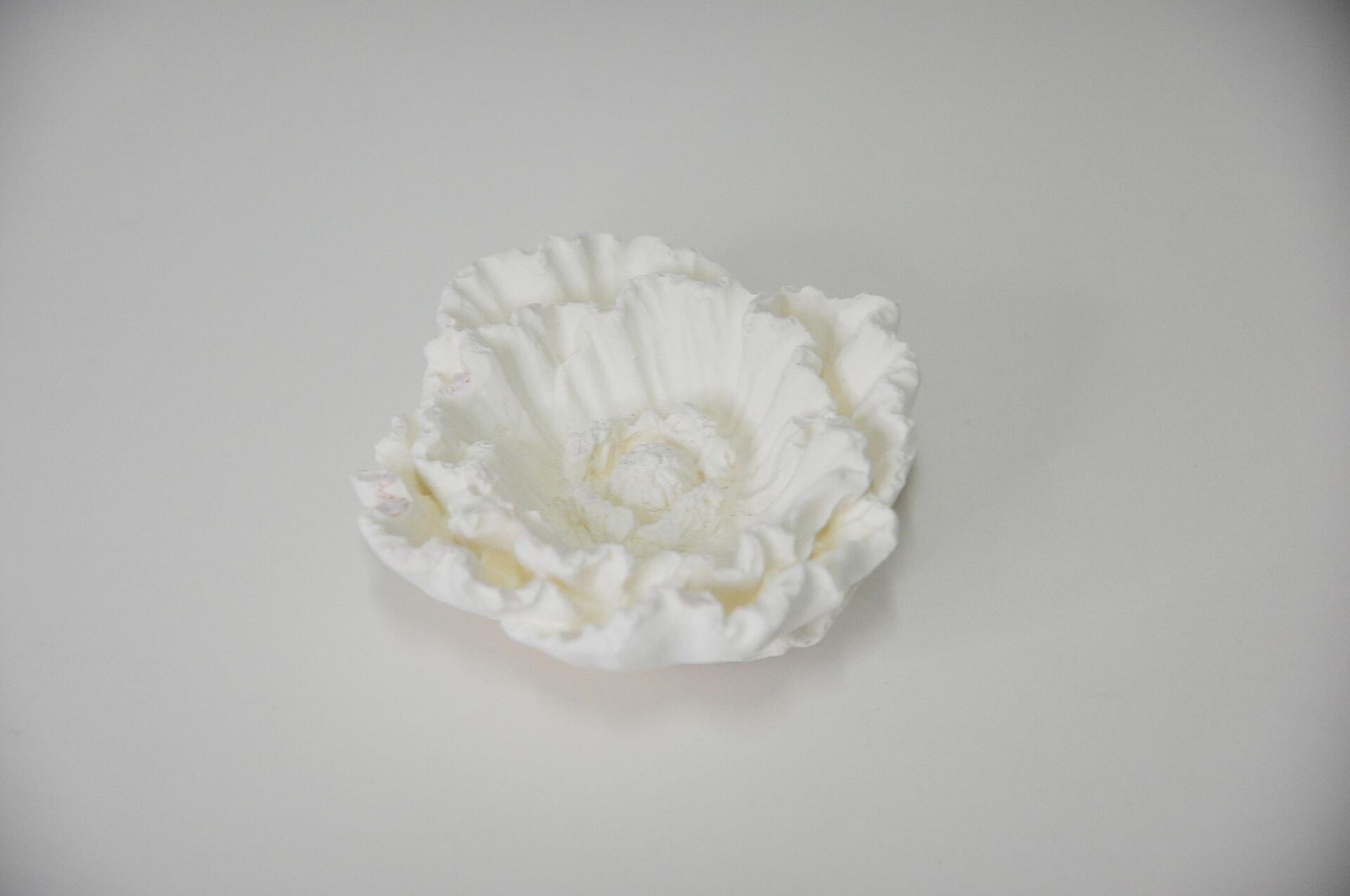 MİSSİ  75 CC ODA KOKUSU İÇİN YEDEK EKRU ÇİÇEK FİTİLLİ SERAMİK TAŞ