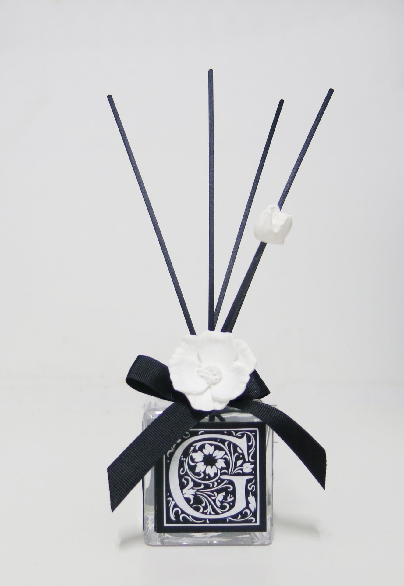 100 cc G Harfi Yasemin Sandal Oda Kokusu