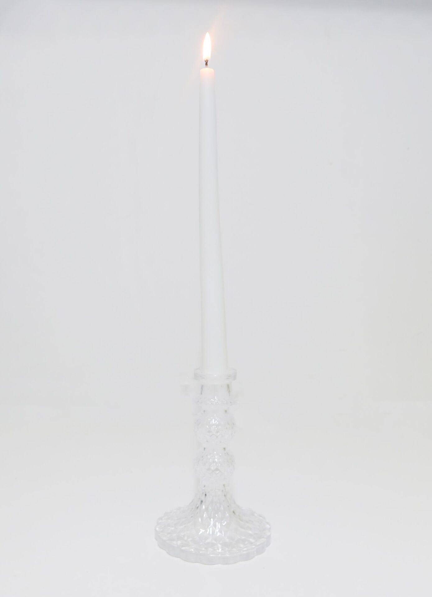 15 cm Rölyef Kabartmalı Kristal Cam Şamdan Mumluk ve Mum Seti