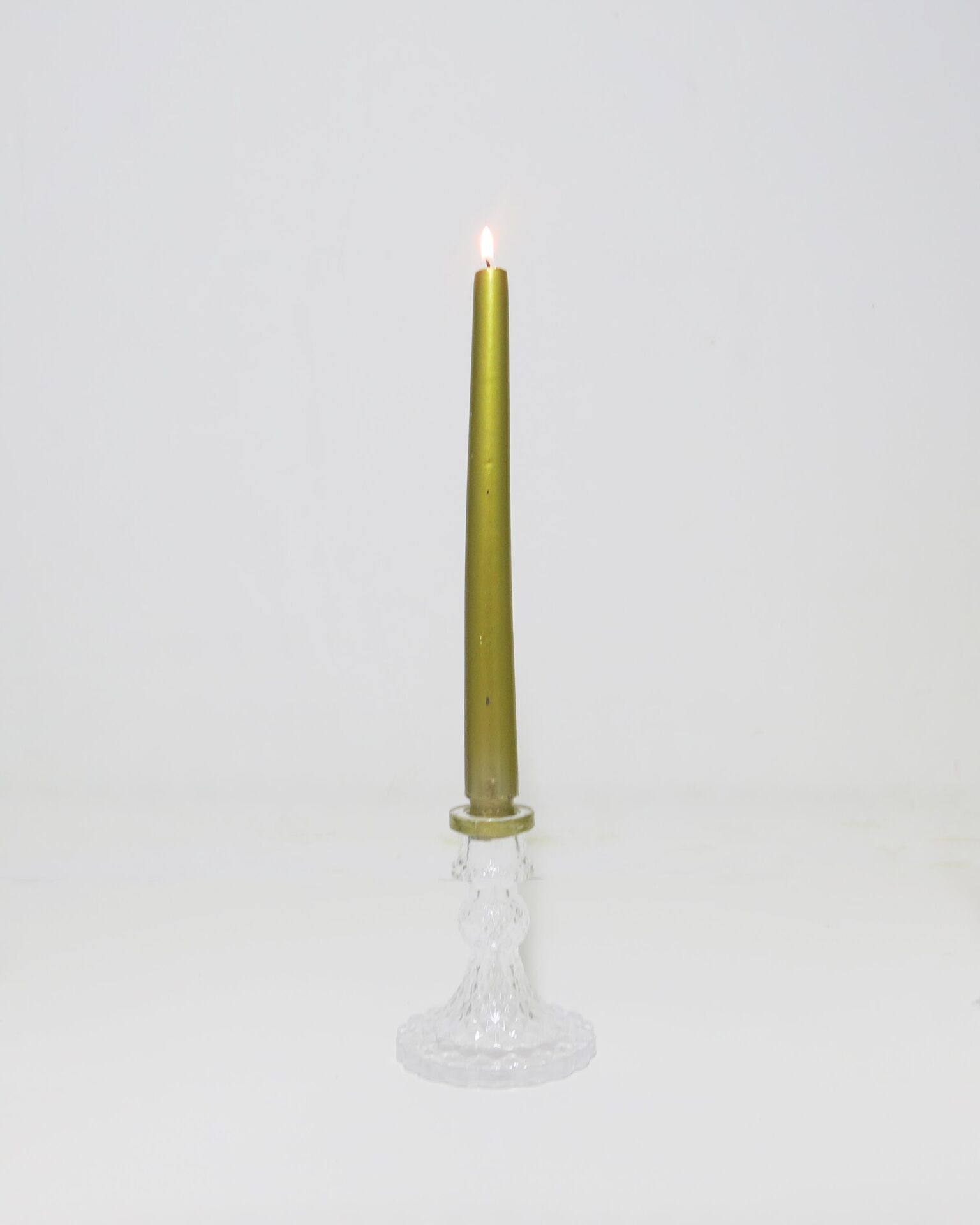 10 cm Gold Boyunlu Rölyef Kabartmalı Kristal Şamdan Mumluk ve Mum Seti