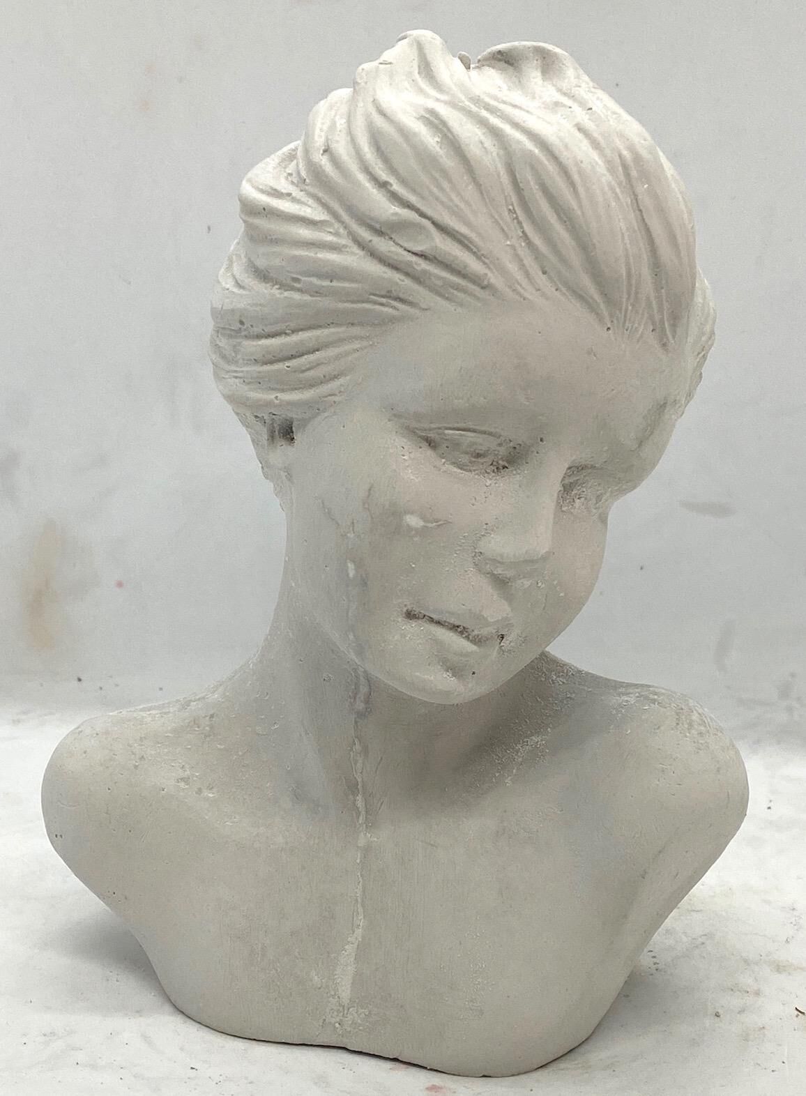 MİSSİ GRİ PAÇULİ KOKULU WOMAN BÜST HEYKEL