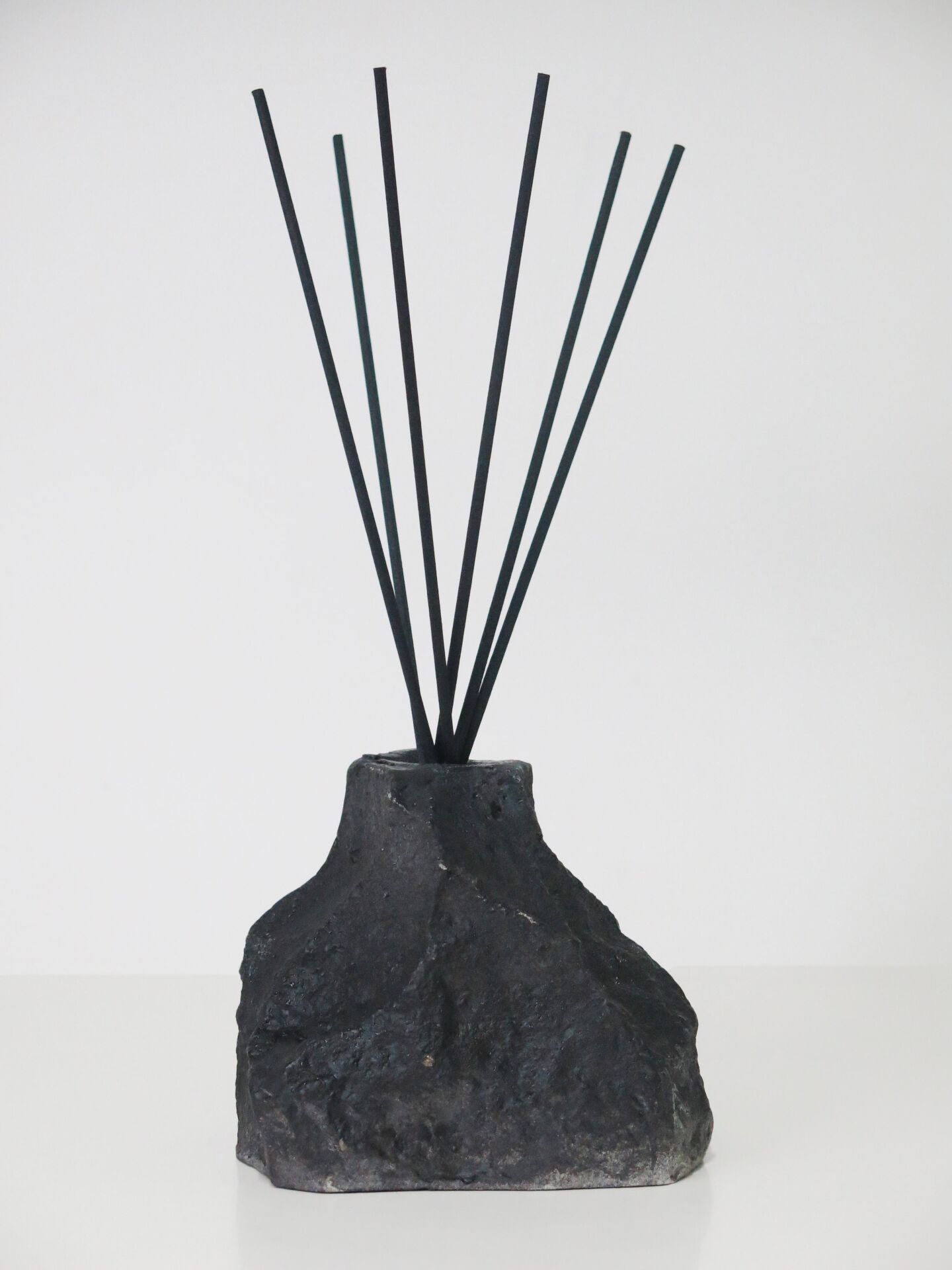 100 ml Gri Doğal Kaya Taşı Black Vanilya Oda Kokusu