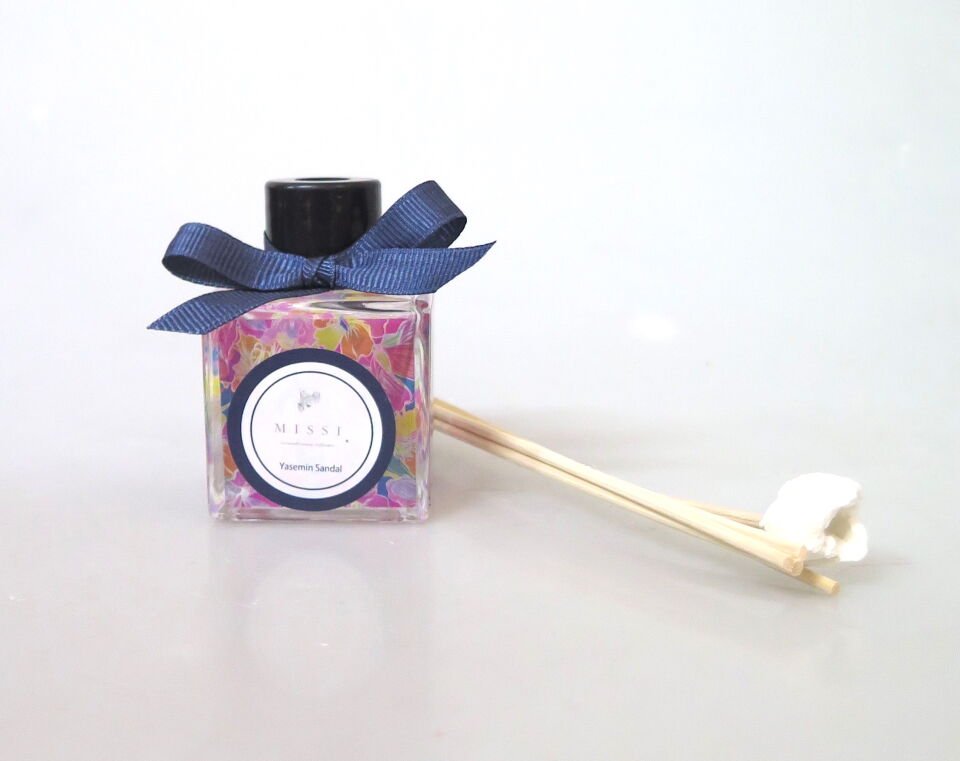 50 ml Çiçekli Yasemin Sandal Oda Kokusu