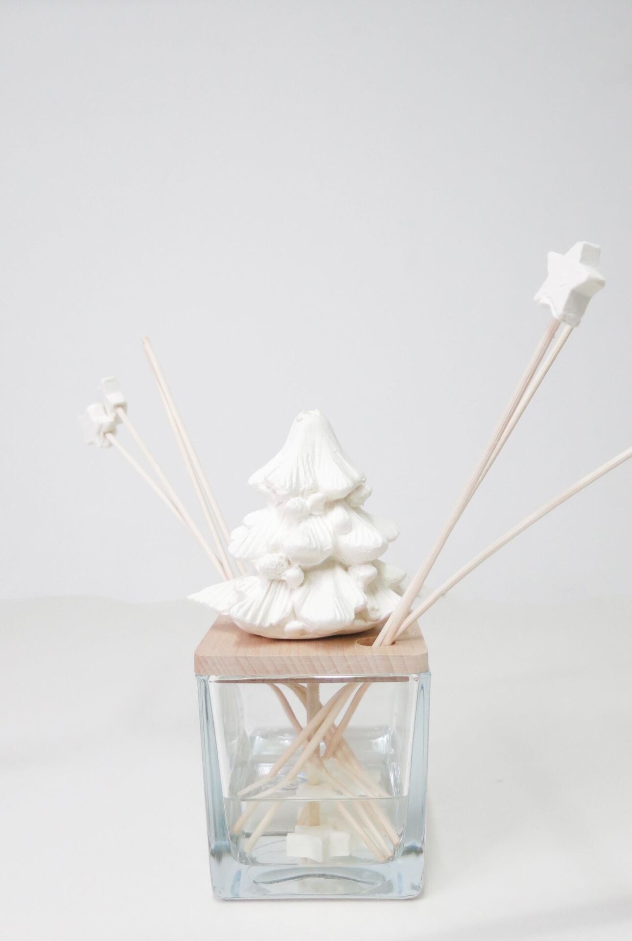 250 ml Çam Ağacı Dekorlu Masif Ahşap Kapaklı Spice Orange Oda Kokusu