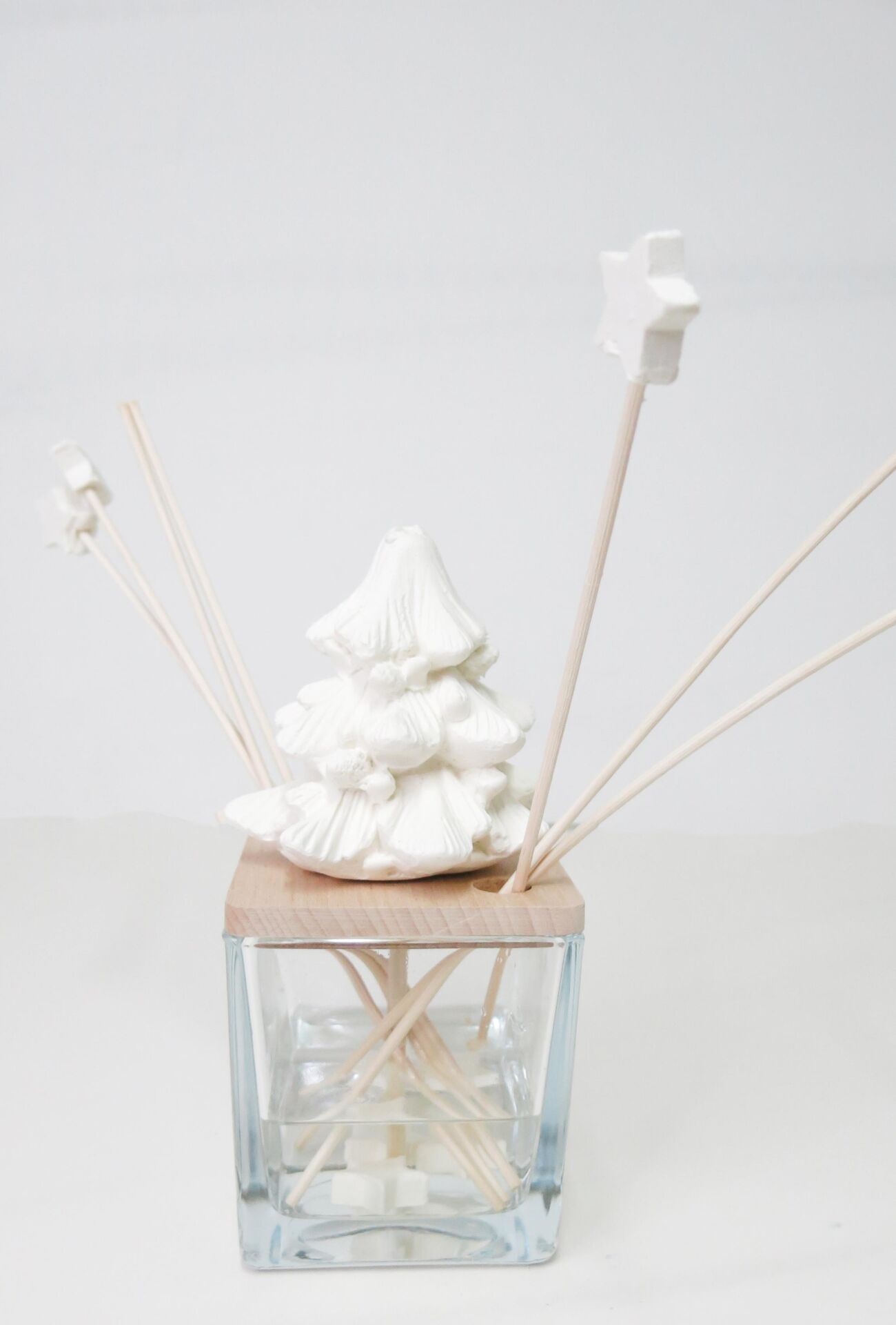 250 ml Çam Ağacı Dekorlu Masif Ahşap Kapaklı Spice Orange Oda Kokusu