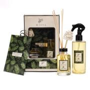 Yılbaşı Amber Wood Hediye Seti (Oda Kokusu- Oda Spreyi-Kokulu Zarf)