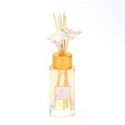 180 ml Kare Şişe Ekru Çiçek Bambu Çubuklu Vanilya Sandal Oda Kokusu