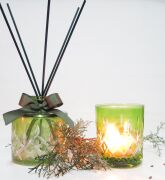 Özel Kutulu Yeşil Kristal Şişe Apple Cınnamon Oda Kokusu ve Mumluk Hediye Seti