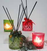 Özel Kutulu Yeşil Kristal Şişe Apple Cınnamon Oda Kokusu ve Mumluk Hediye Seti