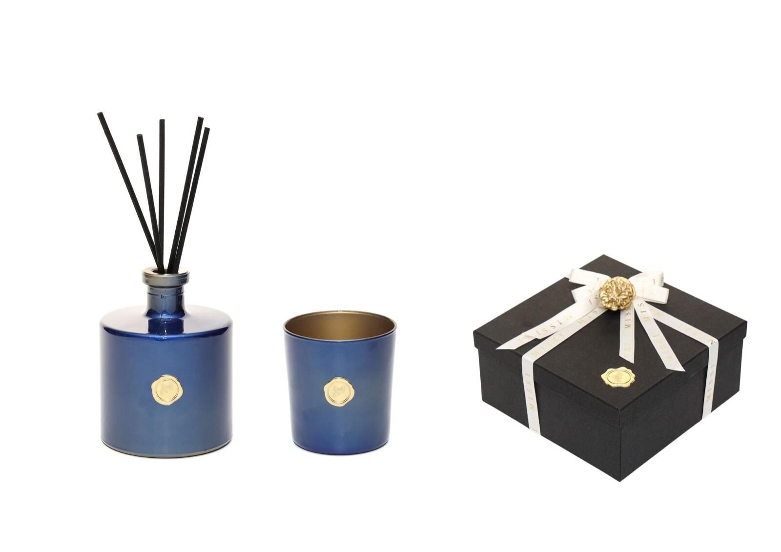 Mavi Golden Glow 500 ml Vanilya Sandal Oda Kokusu ve Mumluk Hediye Seti (Dekoratif Sıvama Kutulu)